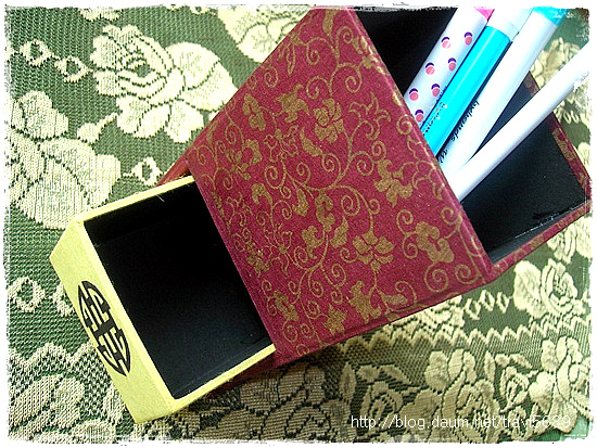 반짝~반짝이는 서랍 연필꽃이 