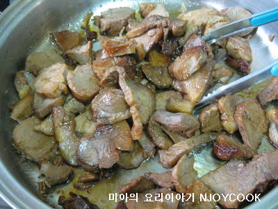 저렴하고 담백하게 맛있는 특별식 "술 취한 돼지고기 조림 "