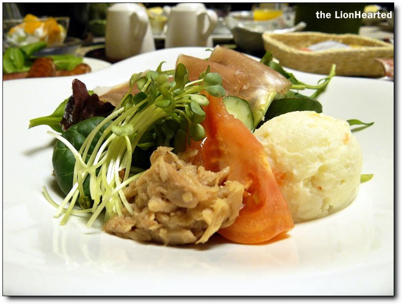 [다케토리테이 마루야마 (竹取亭円山)] 카쿠야히메와 달을 테마로 한 료깐의 계절의 재료로만 만드는 가이세키요리 [c