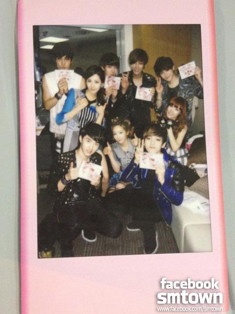 {120503} Photo TaeTiSeo w EXO K 162AAA434FA2A51A2D53EE