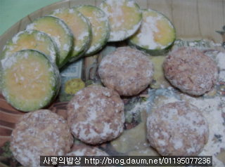 박물관뜨락,계절의여왕 강림하다! 숙녀의 화려한도시락 >_