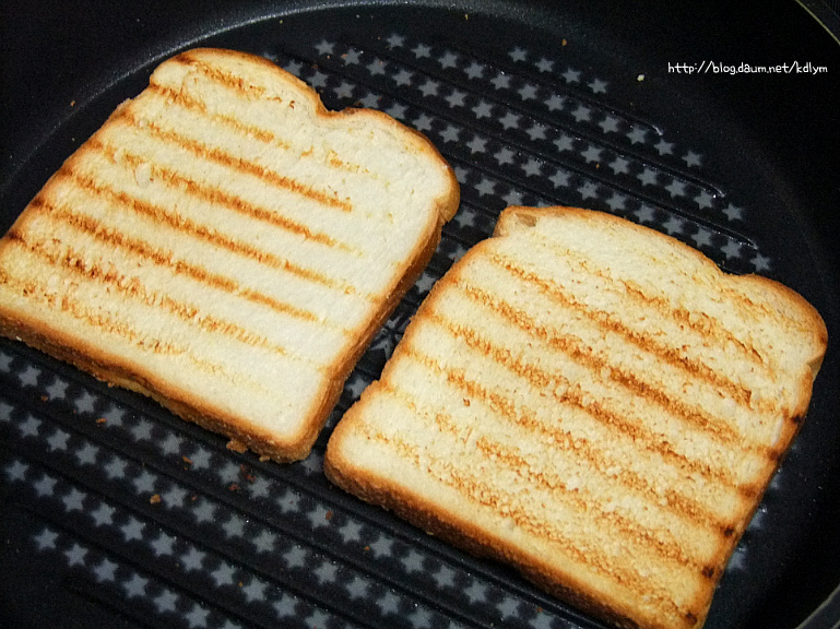 집에서 만들면 더욱 맛있는 햄에그 샌드위치