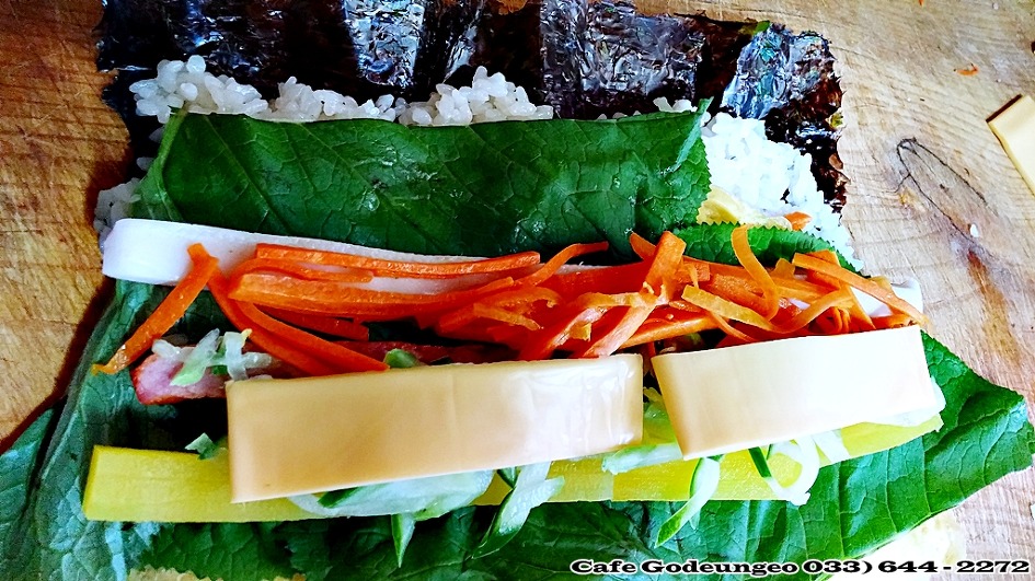 곰취를 이용한 요리 곰취김밥