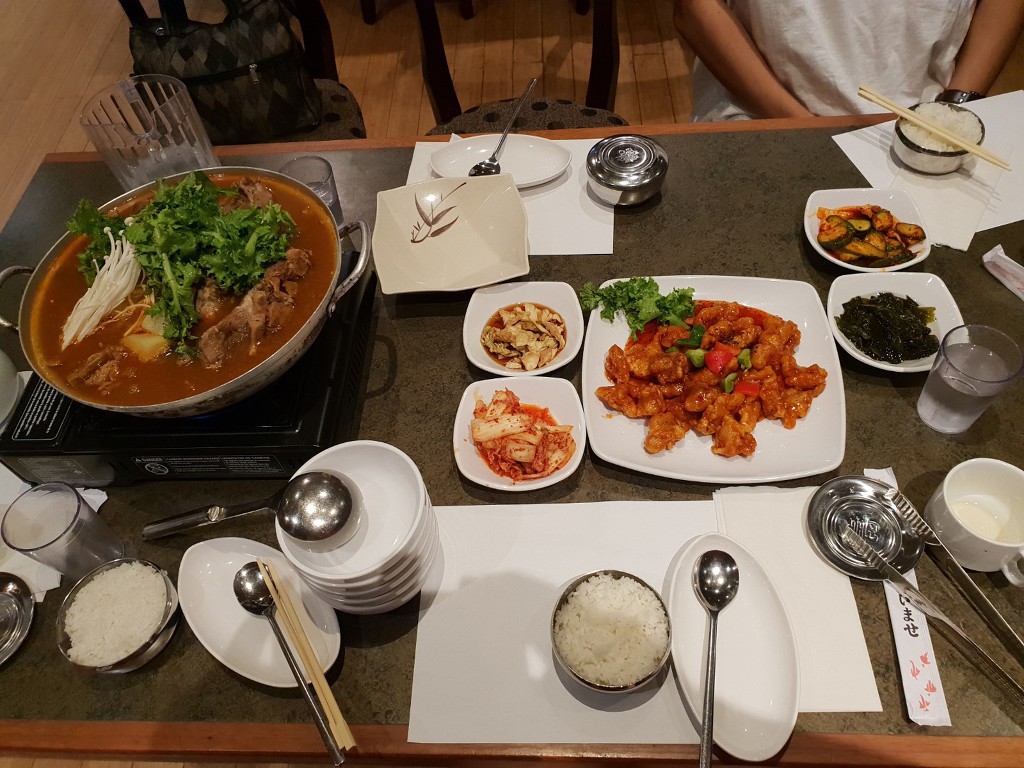 내 친구가 동부 여행중 가장 좋았다는 나이아가라 폭포에서 