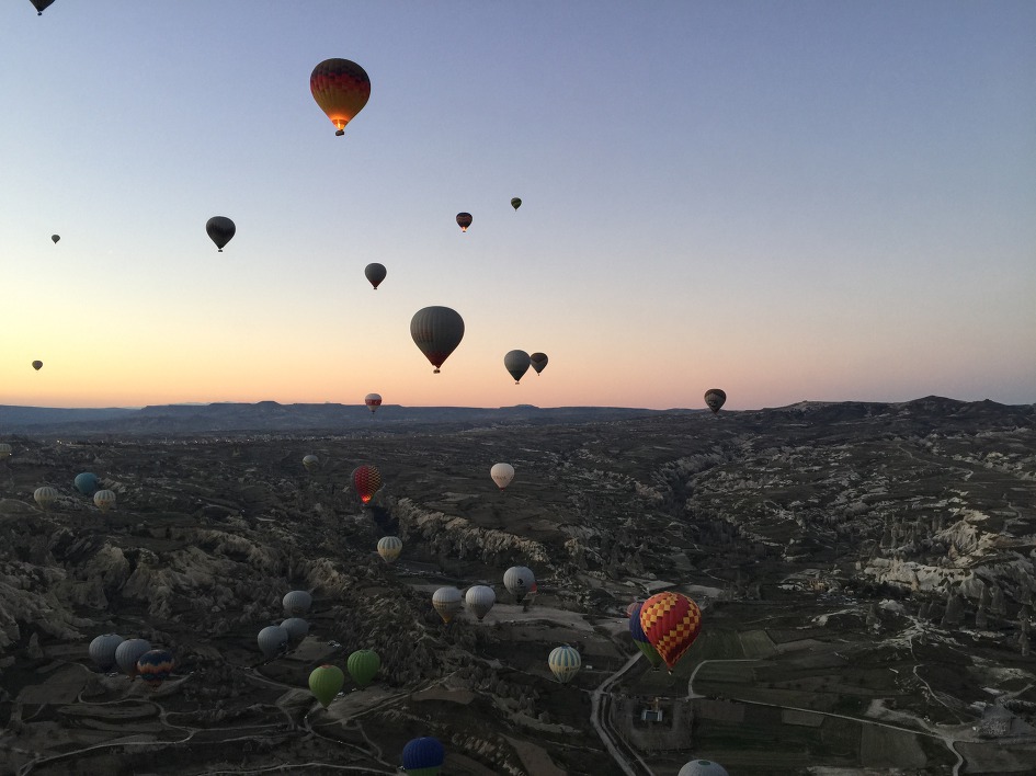 카파토키아 해돋이를 보러 열기구 타기 투어를 시작하다.(ÜRGÜP Balloons / KAPADOKYA)
