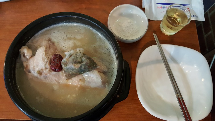지호한방삼계탕 이미지