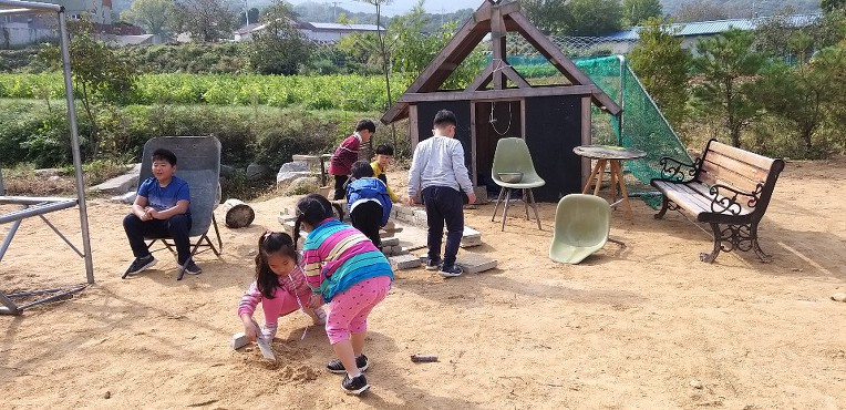 더블클릭을 하시면 이미지를 수정할 수 있습니다