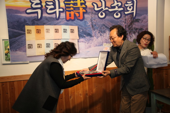가디뉴 이미지