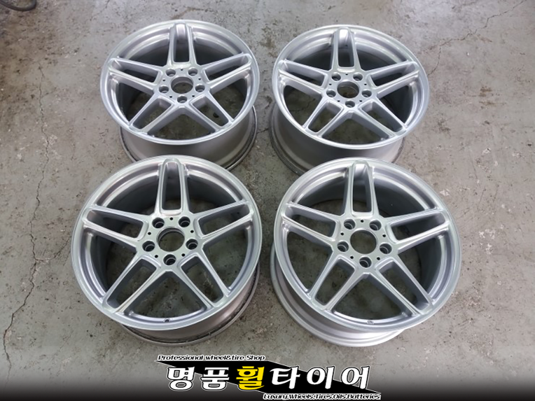 전주명품휠타이어 슈니쳐 18인치 하이퍼실버 중고휠 사제휠 